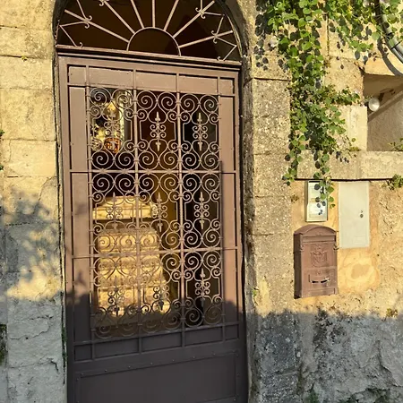 Le Lumie * Μόντικα